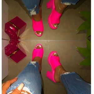 90's Barbie Pink Platform Sandals/Mules